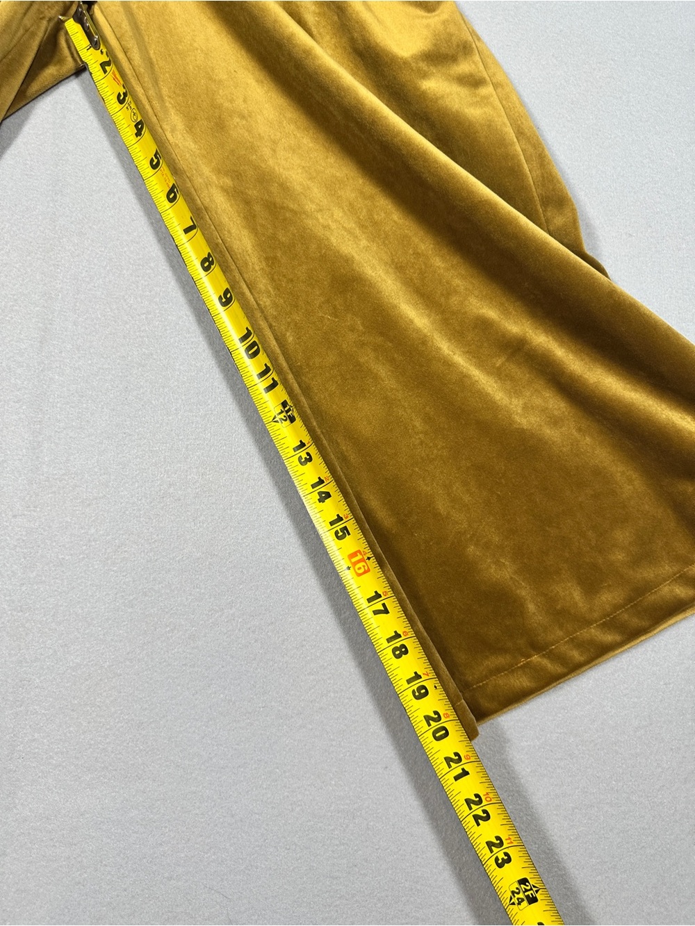 GU Uniqlo Velvet Wide Leg Pants Mustard Yellow Gold Pleated Cropped Sz Sm/M - Picture 6 of 7